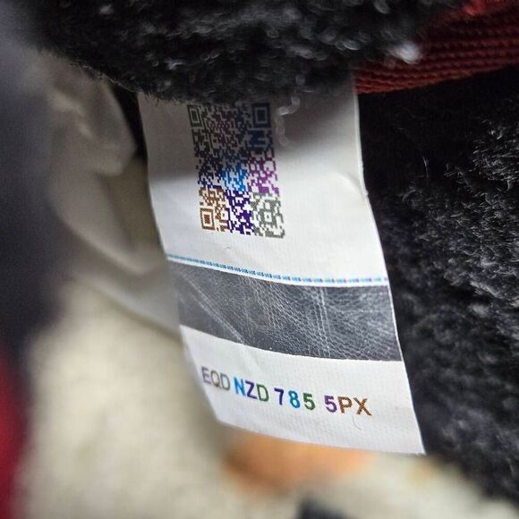 UGG NEUMEL SNAPBACK SAMBA RED SUEDE ANKLE CHUKKA BOOTS WOMENS SIZE 5 MENS SIZE 4 - Picture 4 of 9